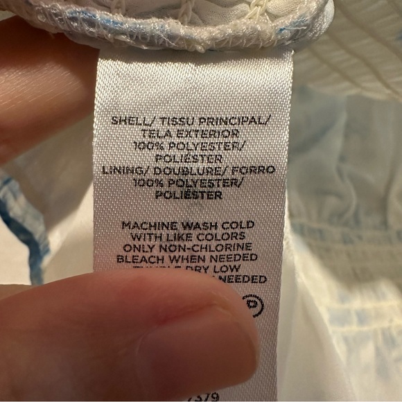 NWT Ann Taylor smocked top - size XS - Picture 5 of 5